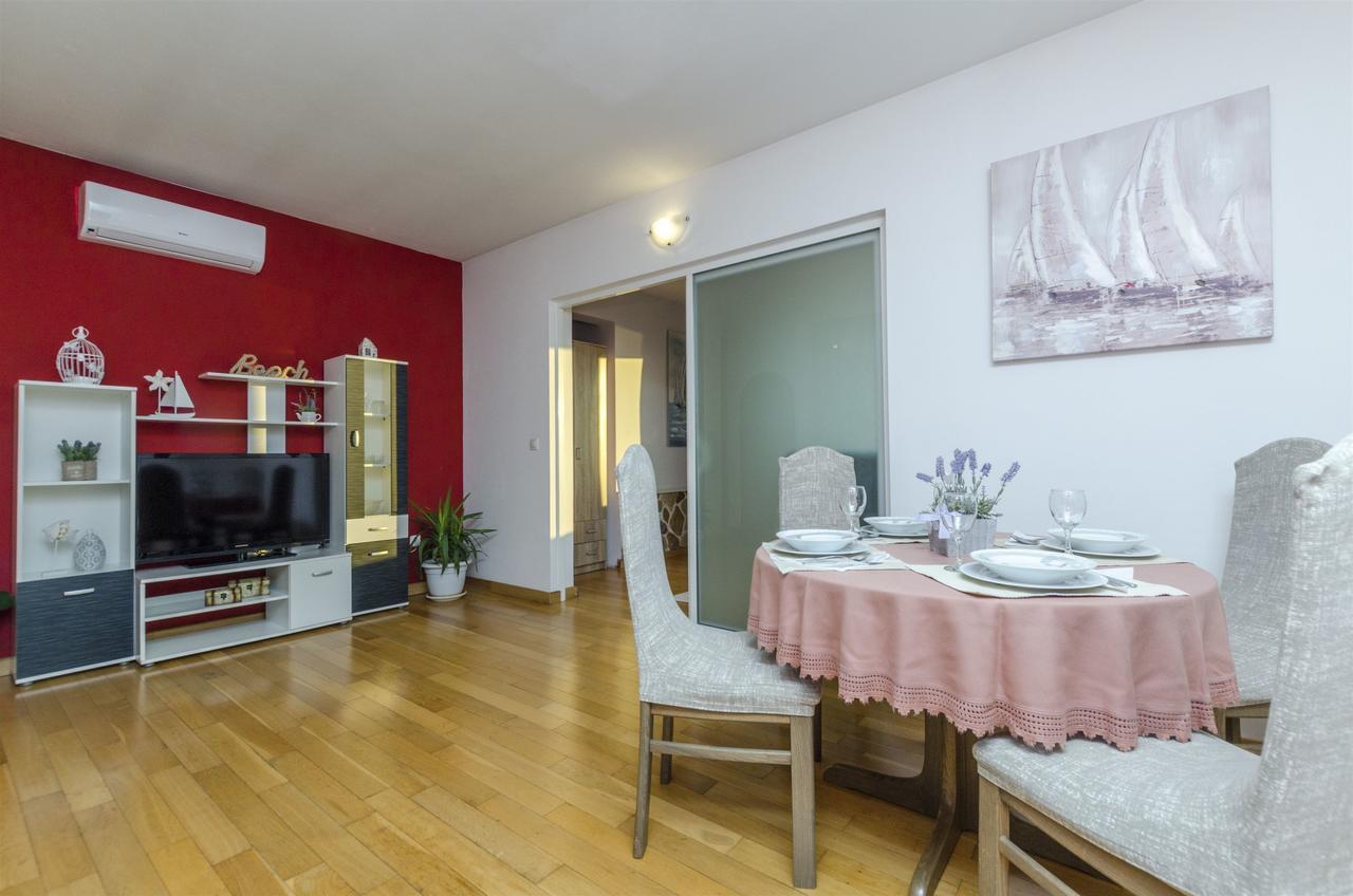 Apartments Bluesun Omiš Exterior foto